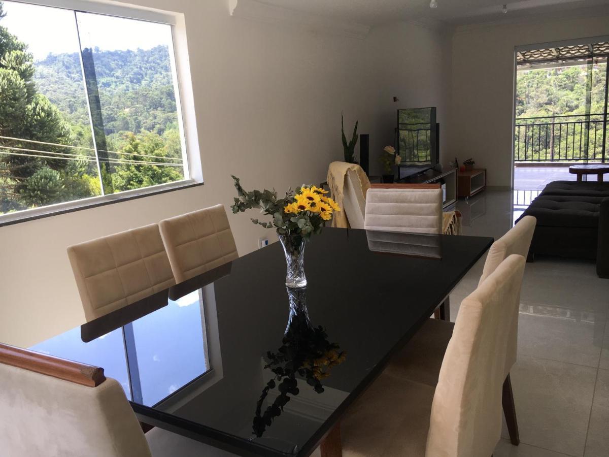 Casa Com Vista Deslumbrante * Campos do Jordão